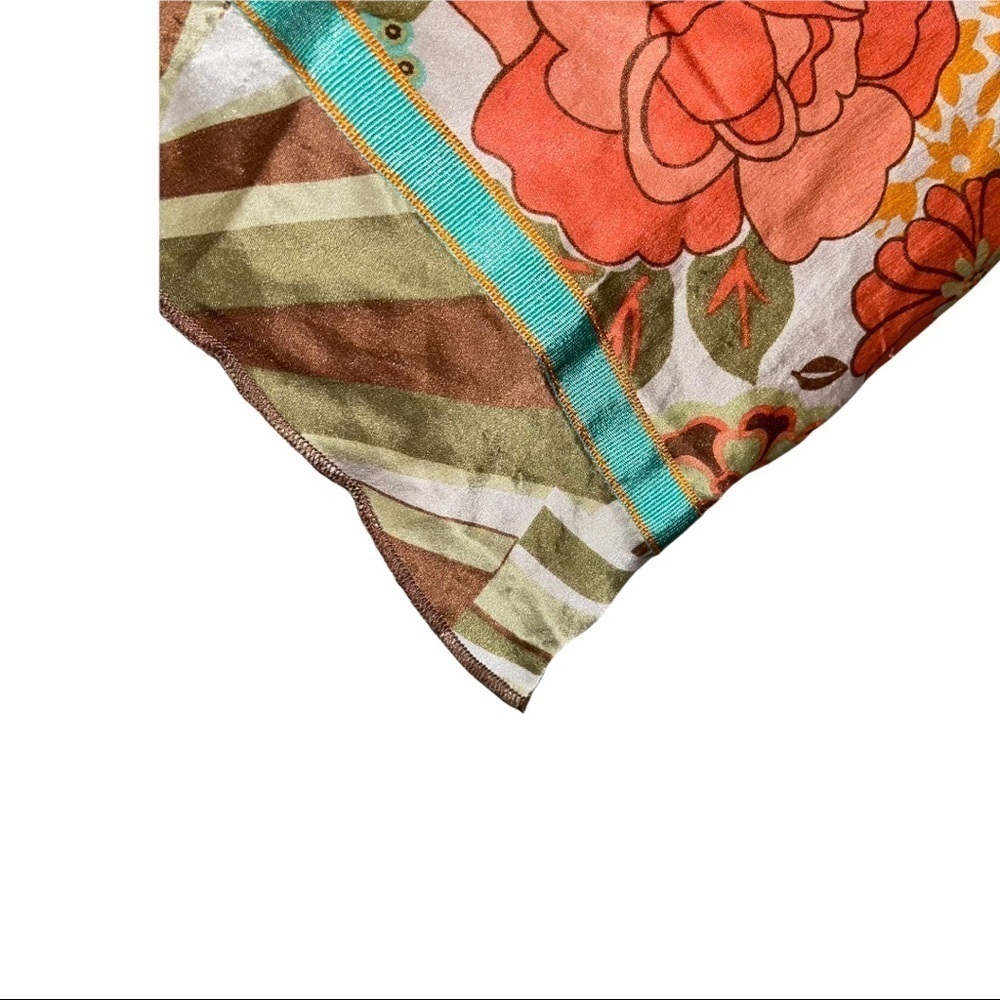 Cabi  Woman 100% Silk Top Size S - Picture 4 of 6